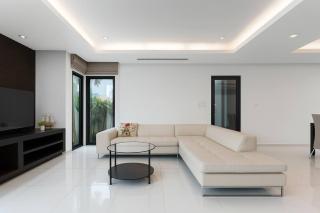 Large 4BR Villa Private Pool Parking | Large Group - 0