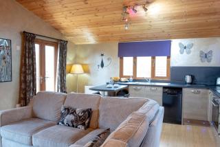 Beveren Lodge - Still Rabbit - Hot Tub - Yorkshire - 1