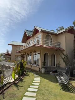 Luxury 4BHK Villa Near Kasauli - 0