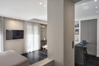 In the Heart of Athens 150m from Monastiraki Metro Station by Lumen Living - 2