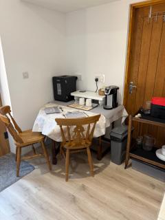 Luxurious ground floor en-suite bedroom with separate entrance - 9