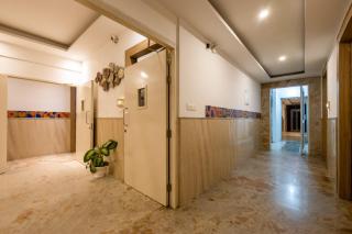 Elevate Corporate Plaza Hotel Near Delhi IGI Airport With Free Airport Pickup - 3