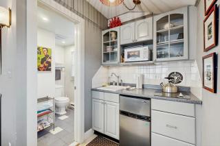 Cute Cape Cottage - 6