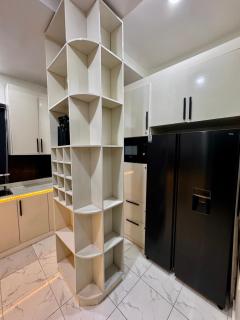 Tastefully furnished 2 bed Apartment in Lekki - 4