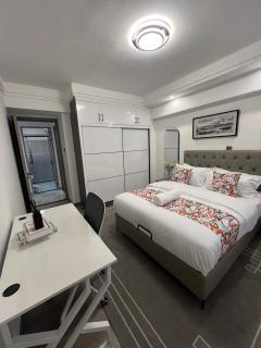 Polaris Pulse Vibrant 2BR City Living - 1