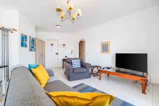 Sunny Apart W Balcony in Algarve by LovelyStay - 2