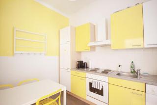 Bright Apartment near Naschmarkt & City Center - 6