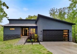 Four bedroom in United States of America, Bella Vista - 2