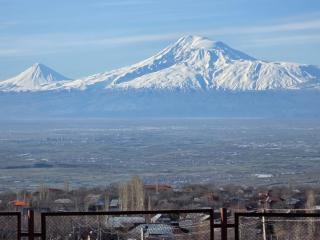 Madoyans Rest House - 0