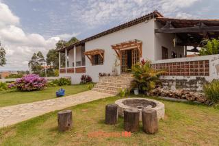 Chácara em Mairinque com Churrasqueira e Piscina - 8