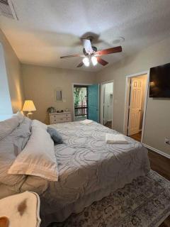 Firepit Patio + 2 Blk To Brewery + 2 King BR + 2Tw - 6