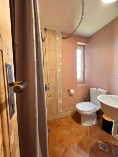 Garys Old Farmhouse - 7