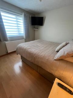 Cozy Room at Willow House - 2