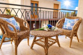 Cavalluccio Marino-Central-with Balcony by Gessica Holiday - 9