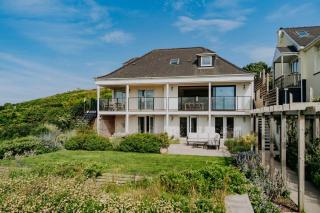 Ponderosa 5-Bed Coastal Retreat with Studio, Sauna & Sea Views - 8