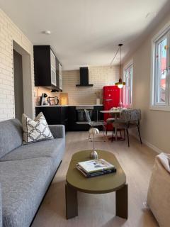 Historic red view stay - 0