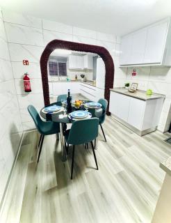 Susettes Coastal Serenity - Ocean Views & Parking - 3