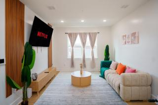 Modern Home Arcade Rooftop 30m to NYC - 8