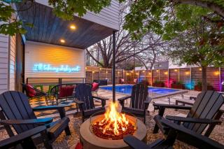 Hot Tub Club - Pool - BBQ - Walk to Rainey St - 0