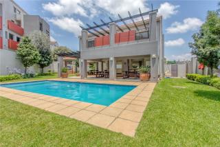 Work & Relax with Fast WiFi ,Garden View, Pool - 4