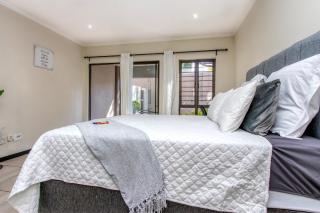 Work & Relax with Fast WiFi ,Garden View, Pool - 1