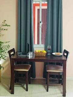 Spacious 1-BR Studio with Fast WIFI l Work-Friendly Stay - 6