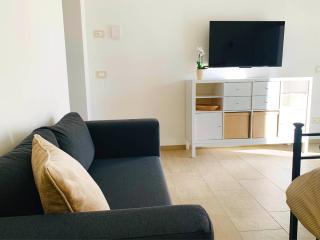 Casa Vicolo Fiori, vicinissima al lago e in zona tranquilla - 3