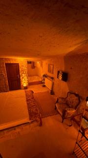 Saliche Cave Suite - 3