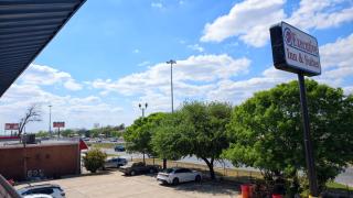 Executive Inn & Suites San Marcos, TX - 9