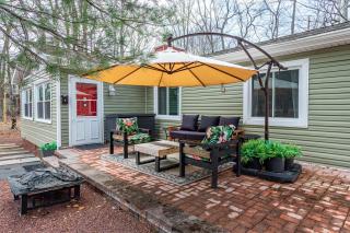 Primrose Mountain Retreat Hot Tub Fire Pit Swing - 7