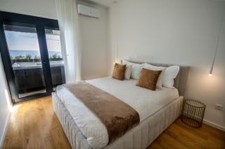 Nox Modern Jacuzzi&Terrace Apartment - near beach Znjan - 6