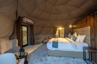 The space domes camp - 7