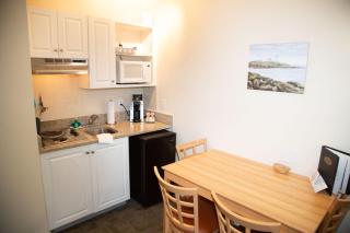 Courtyard Resort - 4