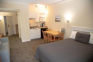 Courtyard Resort - 3