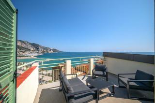 Villa Capodanna, au coeur de la vieille ville, maison de village avec magnifique vue sur la mer - Menton - 9