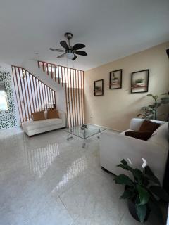 El Refugio de los Loritos - 0