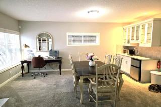 Mahogany Escape - Your Calgary Oasis - 5