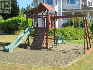 Lakefront Condo and Beach - 3