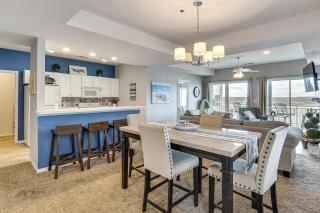 Pool Access! Lake Ozark Getaway w/ Balcony - 5