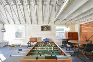 Pristine Multi-Family Home w Barn Game Room - 8