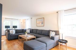 Pristine Multi-Family Home w Barn Game Room - 5