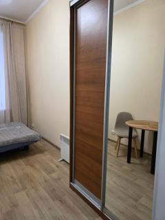 Центр міста квартира студія, поблизу ЖД вокзал, Старобазарний сквер, Дерибасівська - 6