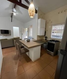 Casa Espaçosa a 150m da Praia das Toninhas - 4