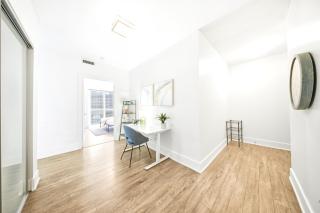 1,100 Sqft! - 2 bedroom with Views - CN Tower MTCC - 4