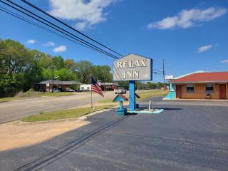 Relax Inn Daingerfield Near Mount Pleasant TX - 3