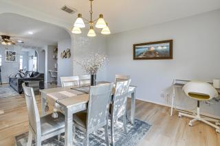 Peaceful Home with Yard 10 Mi to Sugar Land Sq - 2