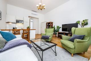 Quiet apartment in the Old Town - 9