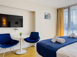 Orbi City Sea View Apartments Balcony & Sunset View - 9