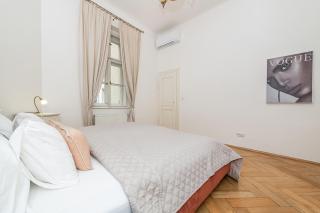 Quiet apartment in the Old Town - 1