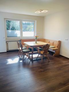 Ferienwohnung Adelsried 1 - 7